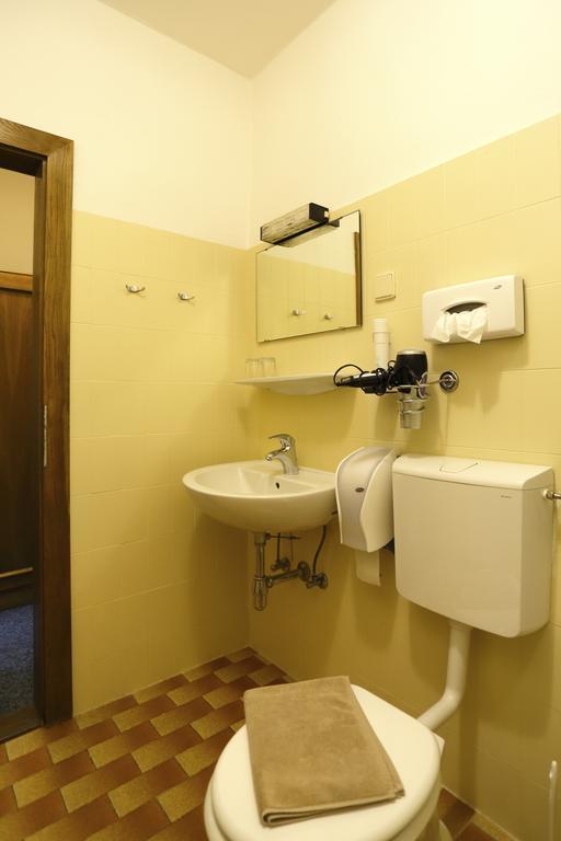 Alpen.Adria.Stadthotel Klagenfurt am Woerthersee Екстер'єр фото